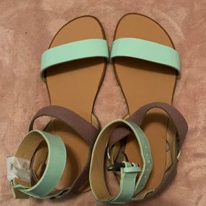 Joe’s jeans Eryn strapy sandals
